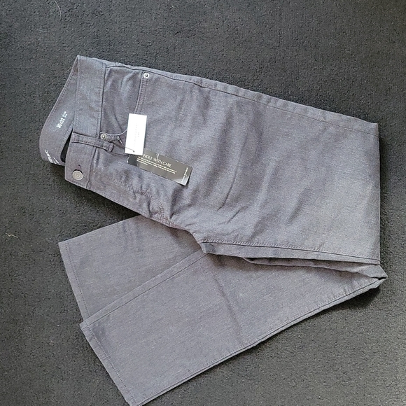 NWT Men / Boys Banana Republic Slim Travel Jean 30×32 - Picture 3 of 17